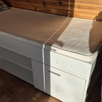 Voodi 90x200 ja madrats