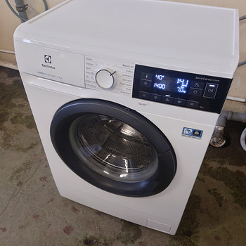 Pesumasin Elektrolux 7 kg garantiiga
