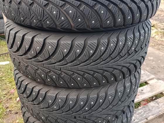 205/60R16 96T SAVA ESKIMO STUD