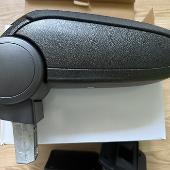 Подлокотник Dacia Sandero 2013