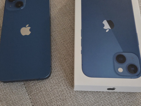 iPhone 13