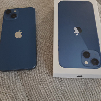 iPhone 13