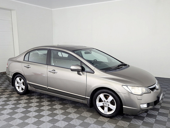 Honda Civic Elegance ATM 1.8 103kW