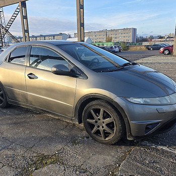 Honda Civic Elegance 1.3 61kW