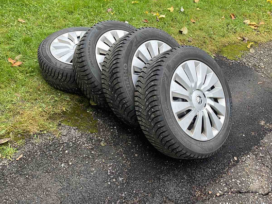 Зимние шины 205/55/16 Kumho