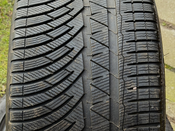 Шины Michelin ламельные 285/35/R19