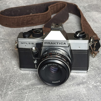 Praktica MTL 5 B + aus JENA T 2.8/50
