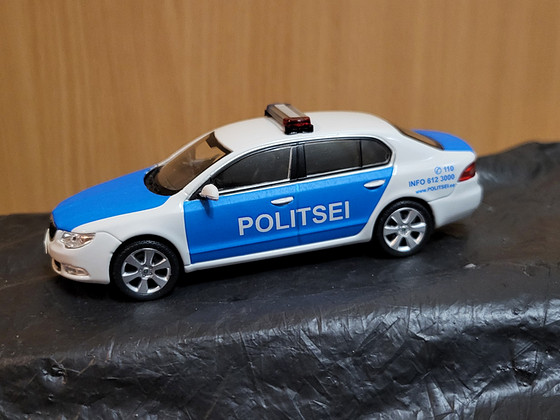 Skoda superb 1/43 Eesti Politsei 1:43