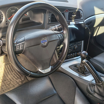 Volvo V70 2,4 136kw(2007)