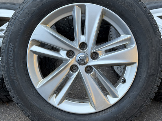 17" Opel originaalveljed 5x108 + naastrehvid 215/65/17 (8mm)