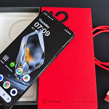 OnePlus 12 в очень хорошем состоянии