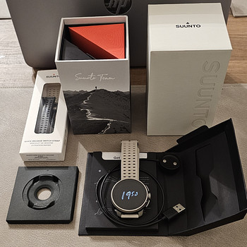 Suunto Race Titanium Charcoal