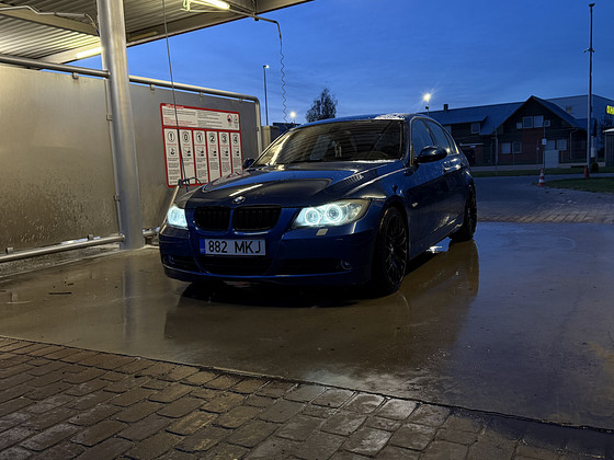 BMW 325i 2007a