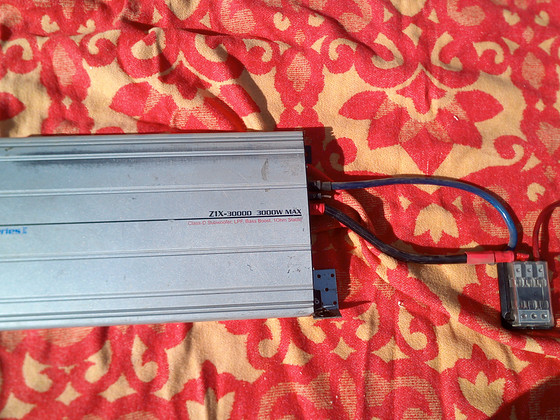 Võimendi SPL Z1X-3000D