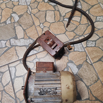 Müün kolmefaasiline motor 250W