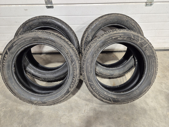 Goodyear Ultragrip Ice 3 XL 215 55 R17 (2025)
