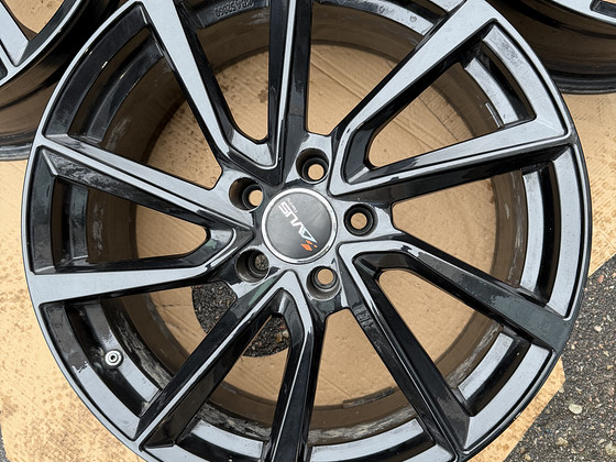 18" Avus veljed 5x112 + andurid
