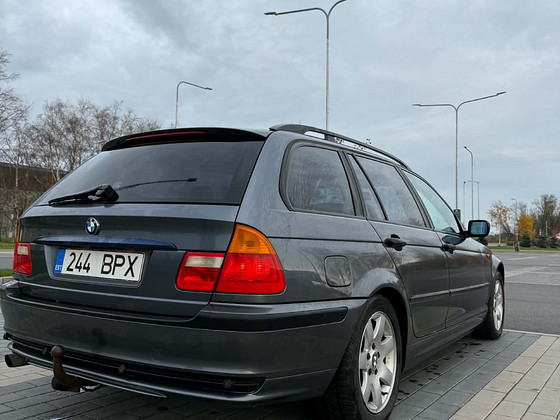 BMW 318i