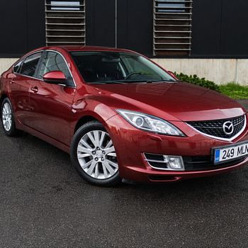 Mazda 6 — «Красная и знает об этом»