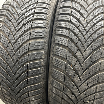 Müüa 215/55/17 uueväärsed lamellid 2tk