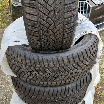 GoodYear 255/40 R20