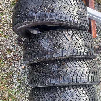Шипованные шины R15/65/195 Michelin