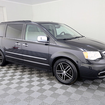 Lancia Voyager Platinum 2.8 CRD 120kW