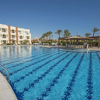 SUNRISE ROYAL MAKADI RESORT
