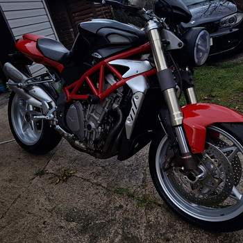 MV Agusta brutale 910s