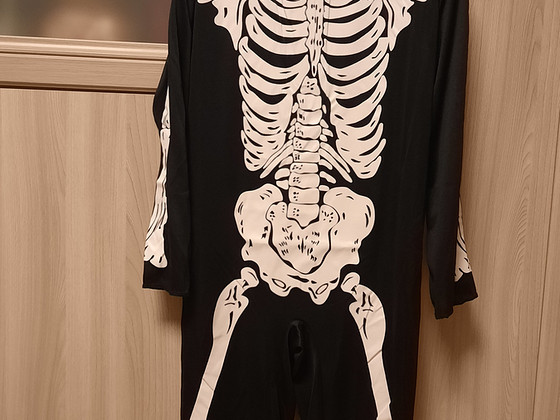 Skeleti karnevalikostüüm, 128