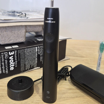 Новая Philips Sonicare 3100