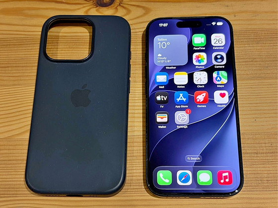 iPhone 16 Pro аккумулятор 100%