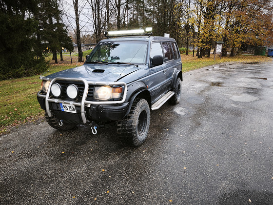 M: Mitsubishi pajero 95 2.8td