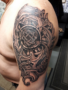 Татуировочная студия - AUM Tattoo Studio - татуировки. (7 фото из 10)