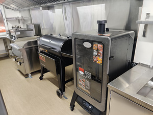 Toitlustushaagis/food truck/ kiosk/ Rent-Müük (2 foto / 10)