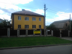 Будинок в м. Буча (2 фото з 8)