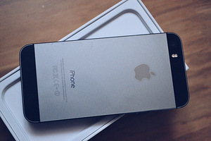 iPhone 5s (2 фото из 3)