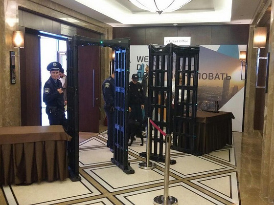 Оренда переносних арочних металодетекторів M-scope