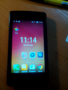 Мобільний телефон Lenovo A1000 (1 фото з 3)