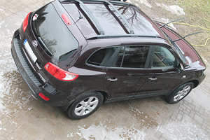 Hyundai Santa Fe (4 фото из 10)
