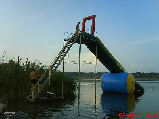 Батут-водная горка