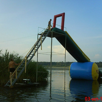 Батут-водная горка