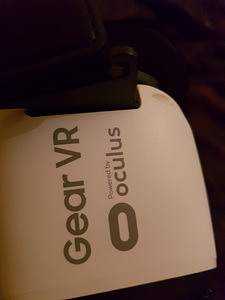 Полностью новые очки samsung Gear VR (1 фото из 3)