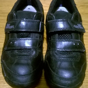 Туфлі кросівки clarks