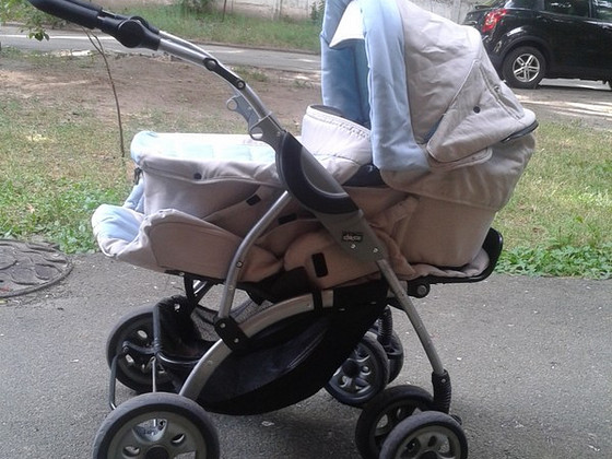 Коляска CHICCO