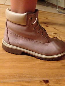 Meiteņu Timberland zābaki (2 foto no 2)