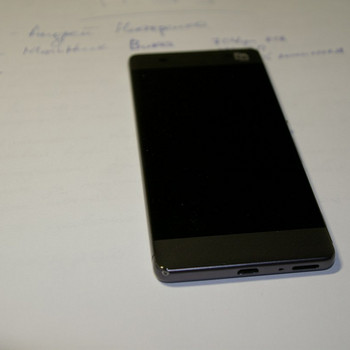 Телефон Sony Xperia XA Dual SIM