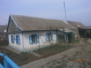 Глинобитный дом, дача, участок (2 фото из 6)