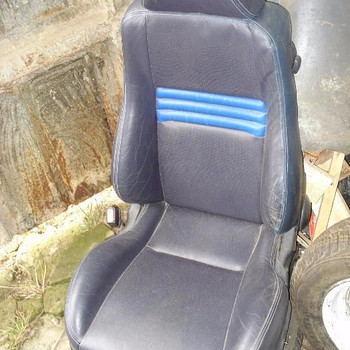 Передні автомобільні сідушки Recaro кожа