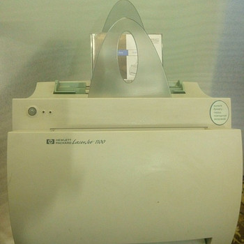 Принтер HP LaserJet 1100 + картридж